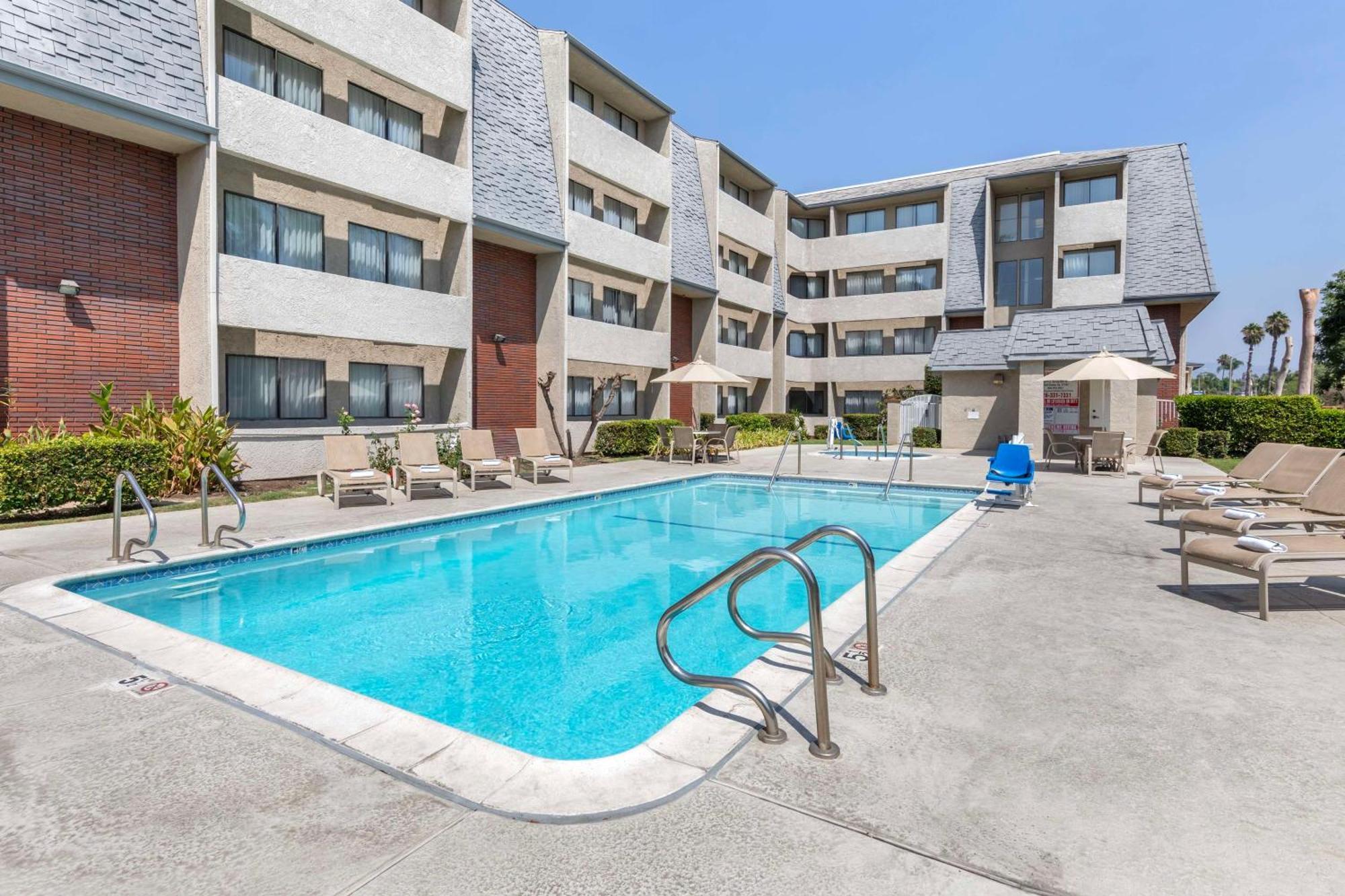 Best Western Plus West Covina Inn Eksteriør bilde